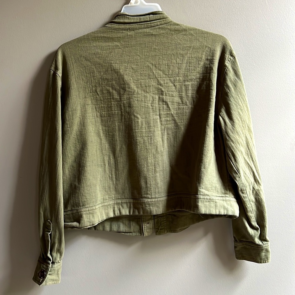 Light Jacket - Picture 2 of 3